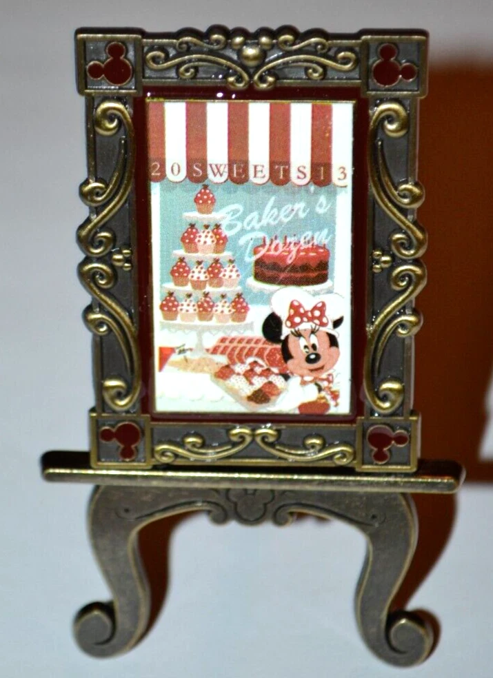 Disney 2013 Poster Art Series February Minnie Mouse Easel Pin New In Box LE 2000
