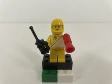 Vintage 80s Lego Space Astronauts Spaceman Yellow Mini-figure