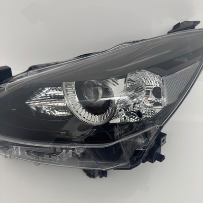 MAZDA2 左ヘッドライト　 D43N-51040 MAZDA2 純正LEDヘッドライトレンズ左 D43N-51040