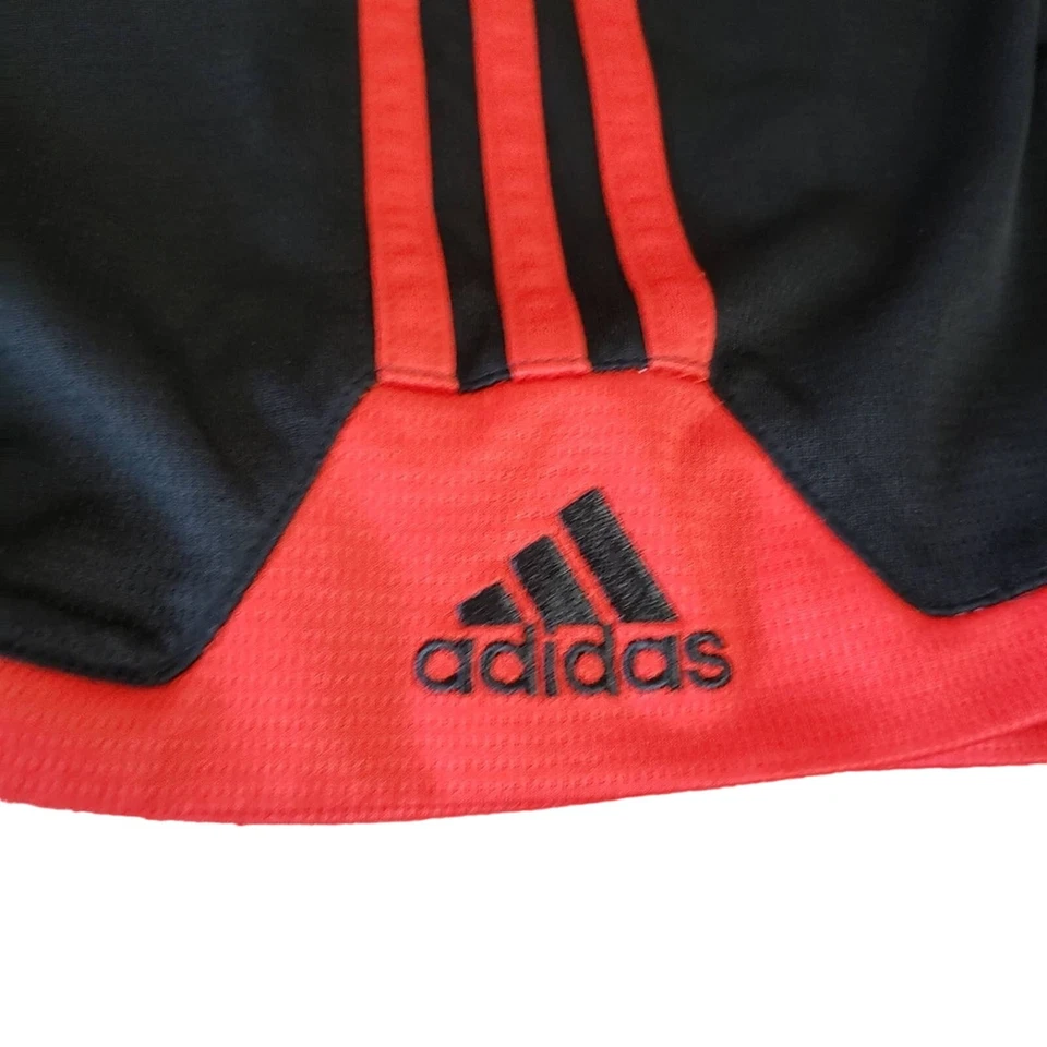 Pantalones Cortos Adidas 3 Rayas Juveniles Baloncesto Negro Rojo Atlético PE Malla Activa Niños S Foto 2 de 4