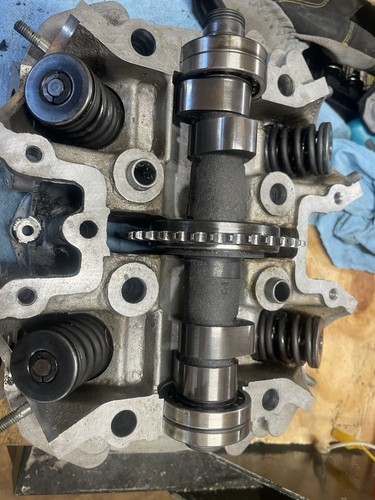 Yamaha Xs650 Cylinder Head Rocker box And Camshaft Assy. Low Miles ,