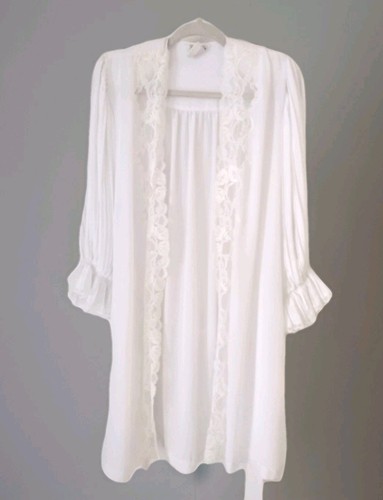 Vintage Eve Stillman Small Robe Ivory Lace Lace  Art Deco Very Pretty