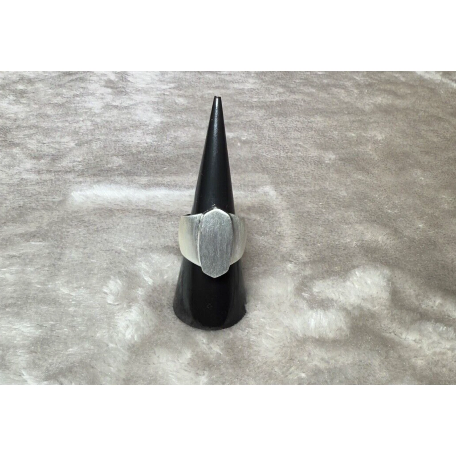 Kendra Scott Regan Rhodium Plated Statement Cocktail Ring Size 7 Silver Tone