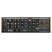 Behringer Model 15 - Synthesizer