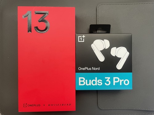Oneplus 13 16GB 512GB Black Eclipse Unlocked ( Brand New Sealed) with Buds 3 Pro