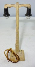 Märklin  448 / 2   Bogenlampe,  Guß,  beige,  zweiarmig -  Pos.  3