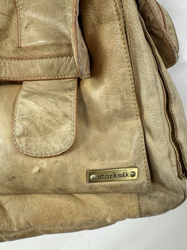 Storksak Beige Soft Leather Baby Changing Shoulder Bag - Picture 3 of 11