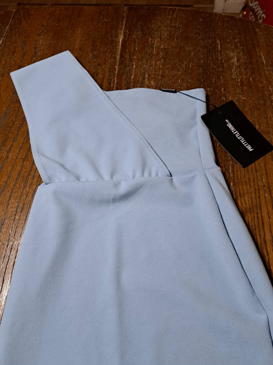 New Size 2 PrettyLittleThing Dusty Blue One Shoulder Drape Midi Dress NWT |  eBay