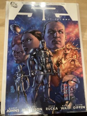 DC comics FIFTY TWO (52) Volume: one Graphic novel