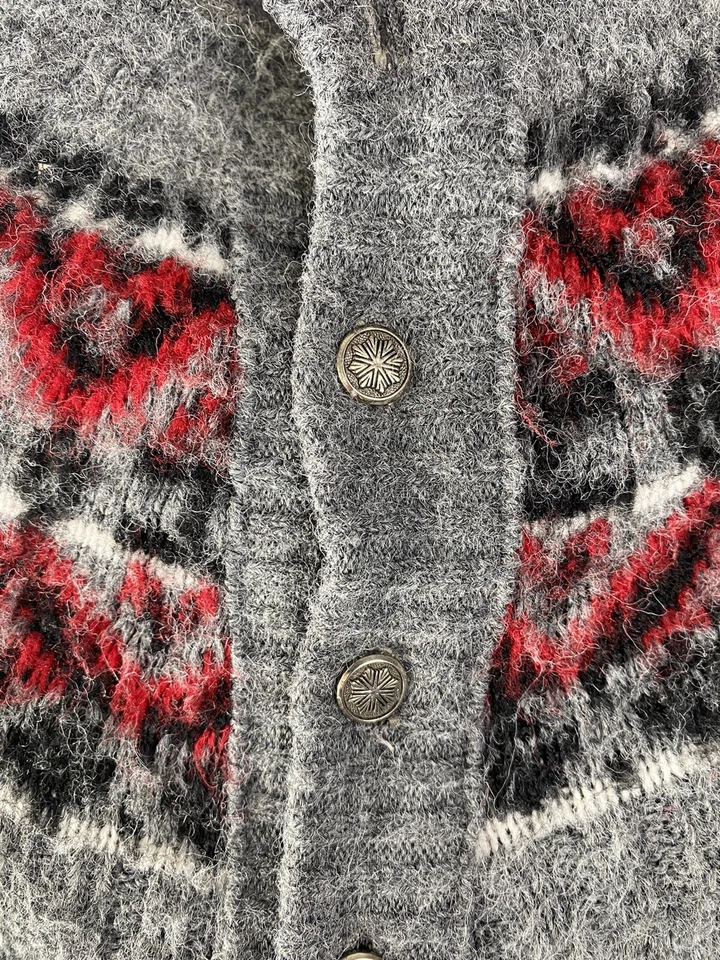 Винтажный детский свитер-кардиган на пуговицах Huntingdon Mills Orlon Faire Isle 8 - Изображение 3 из 4