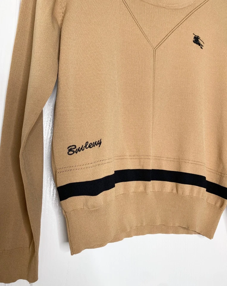 Suéter Universitario BURBERRY Signature Logo Bordado Intarsia Tostado Camel S 4/6 Foto 3 de 4