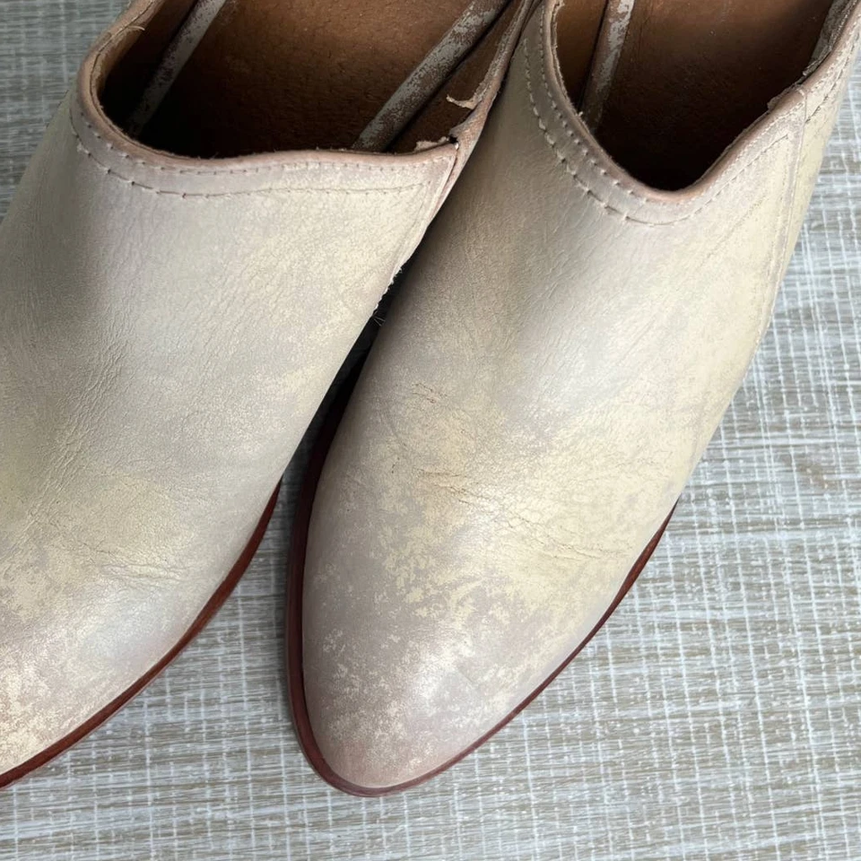 FRYE SERENA WOMENS ALMOND TOE LEATHER WEDGE MULES SIZE 8.5 - Image 3 of 4