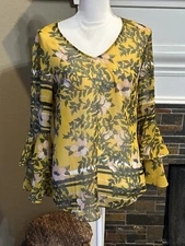 Cabi 5518 Womens Spring Scene Blouse top Yellow Floral Polyester Size Small