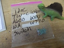 NEW  Idec TW-CioL A600 600V 10A Switch *FREE SHIPPING*