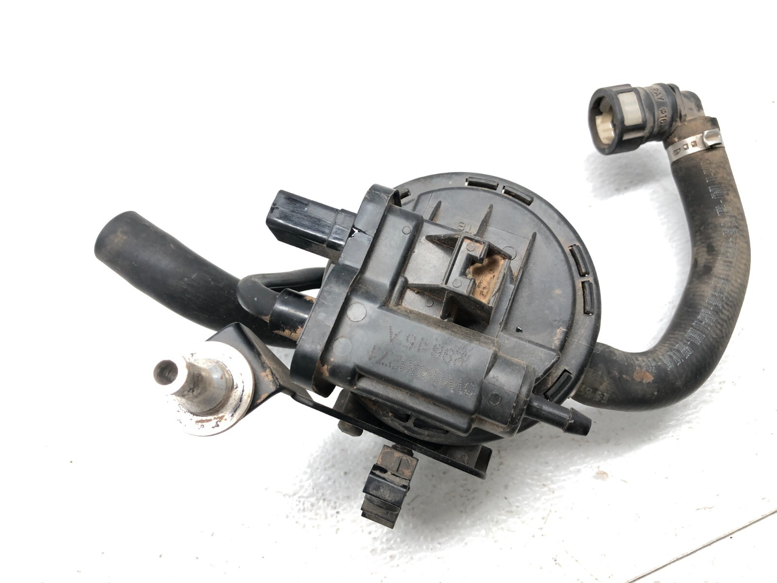 2014-2018 BENTLEY FLYING SPUR 4.0L V8 FUEL LEAK DETECTION PUMP OEM #READ NOTES