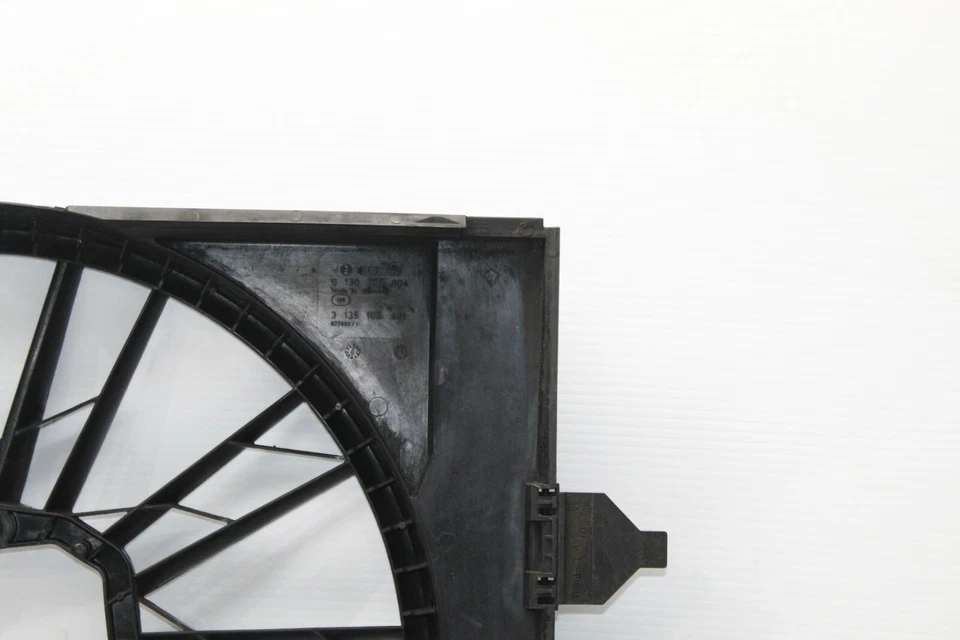 2002-2005 BMW 745i 745Li E65 E66 радиатор RAN лезвие кожух в сборе P9815 - Изображение 3 из 4