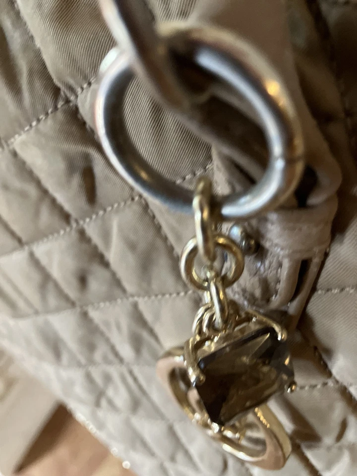 Juicy контур сумка с короткими ручками, бежевый, хорошее состояние... выглядит новый - Изображение 3 из 4