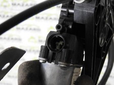 Lève vitre Peugeot 108