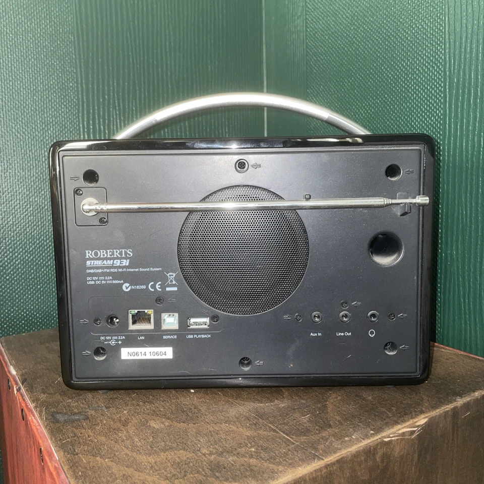 ROBERTS - Stream 93i DAB/FM/WIFI internet Radio + Power cable - Image 3 of 4