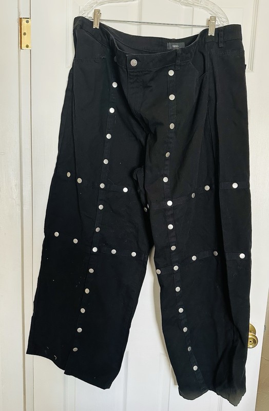 Plus Sized Women’s Forever 21 Pants - Size 4X