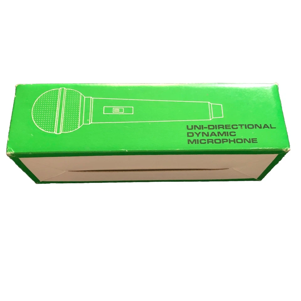 Venturer Uni-Directional Dynamic Microphone With Cord - Image 3 of 4