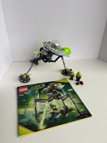 LEGO Alien Conquest Battle Lot: 7051 Tripod Invader & 7050 Alien Defender