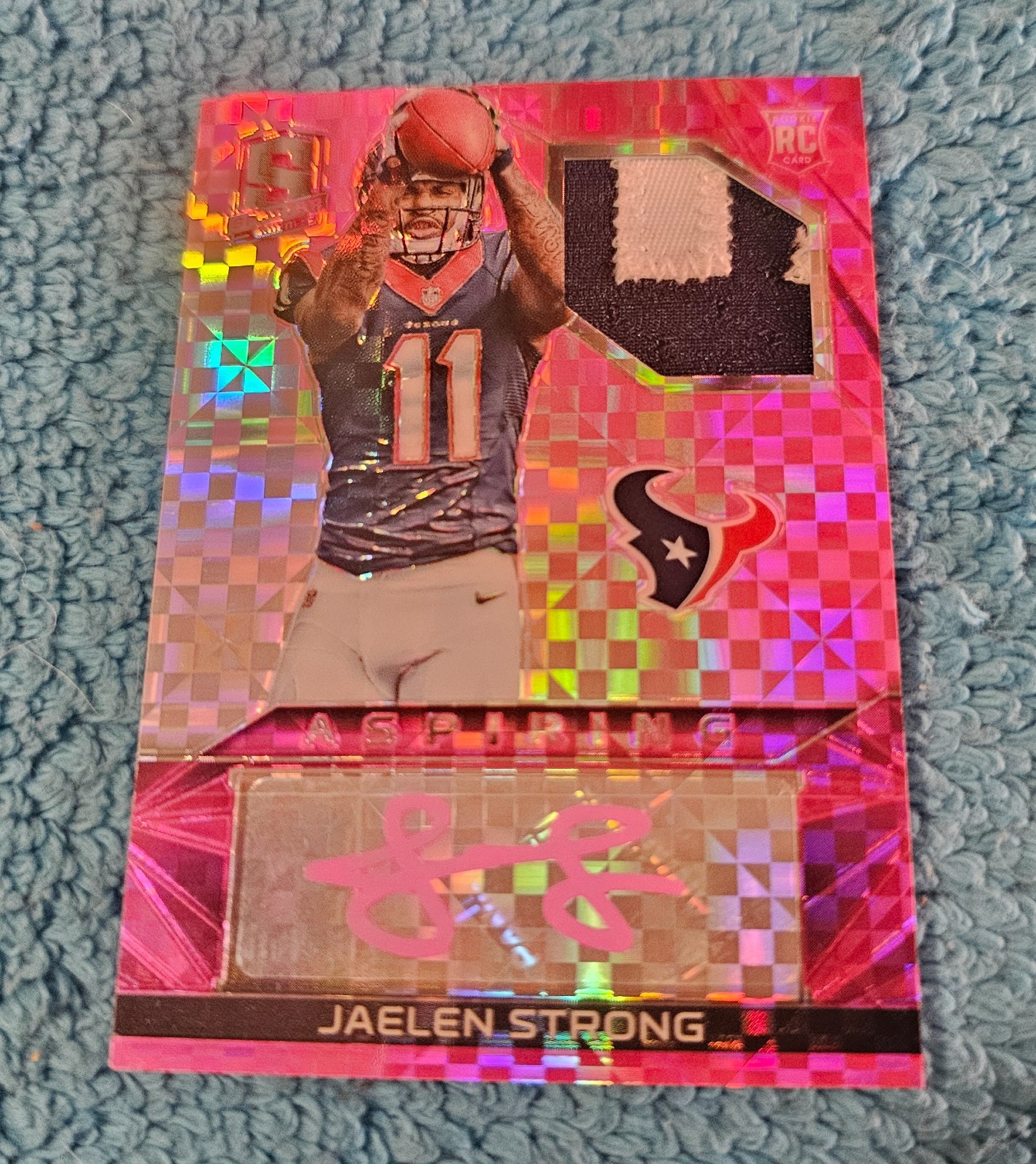 Jaelen Strong Panini Spectra Aspiring Patch Autographs #AJAJS Neon Pink