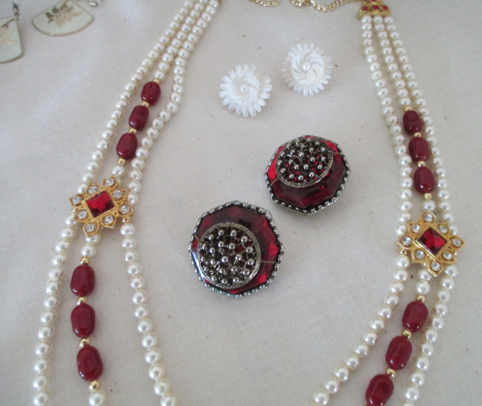 88pc Statement Fun NECKLACE Bracelet Earring Misc… - image 10