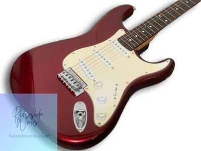 Mavis Stratocaster Typ E-Gitarre Weinrot