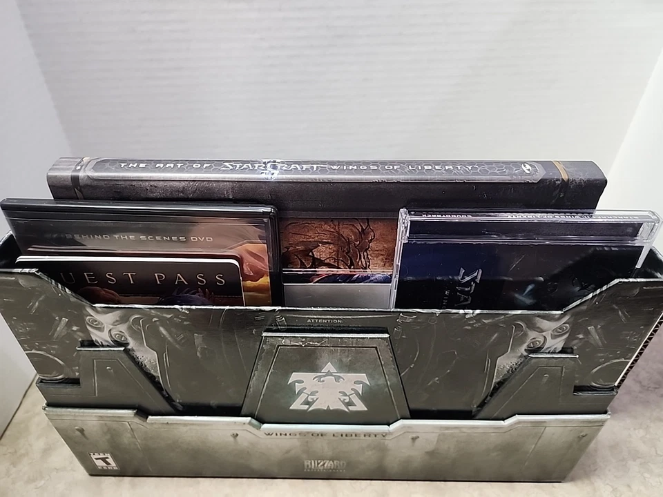 Blizzard StarCraft II 2 Wings Of Liberty Collector's Edition PC Open Box No Game - Image 3 of 4