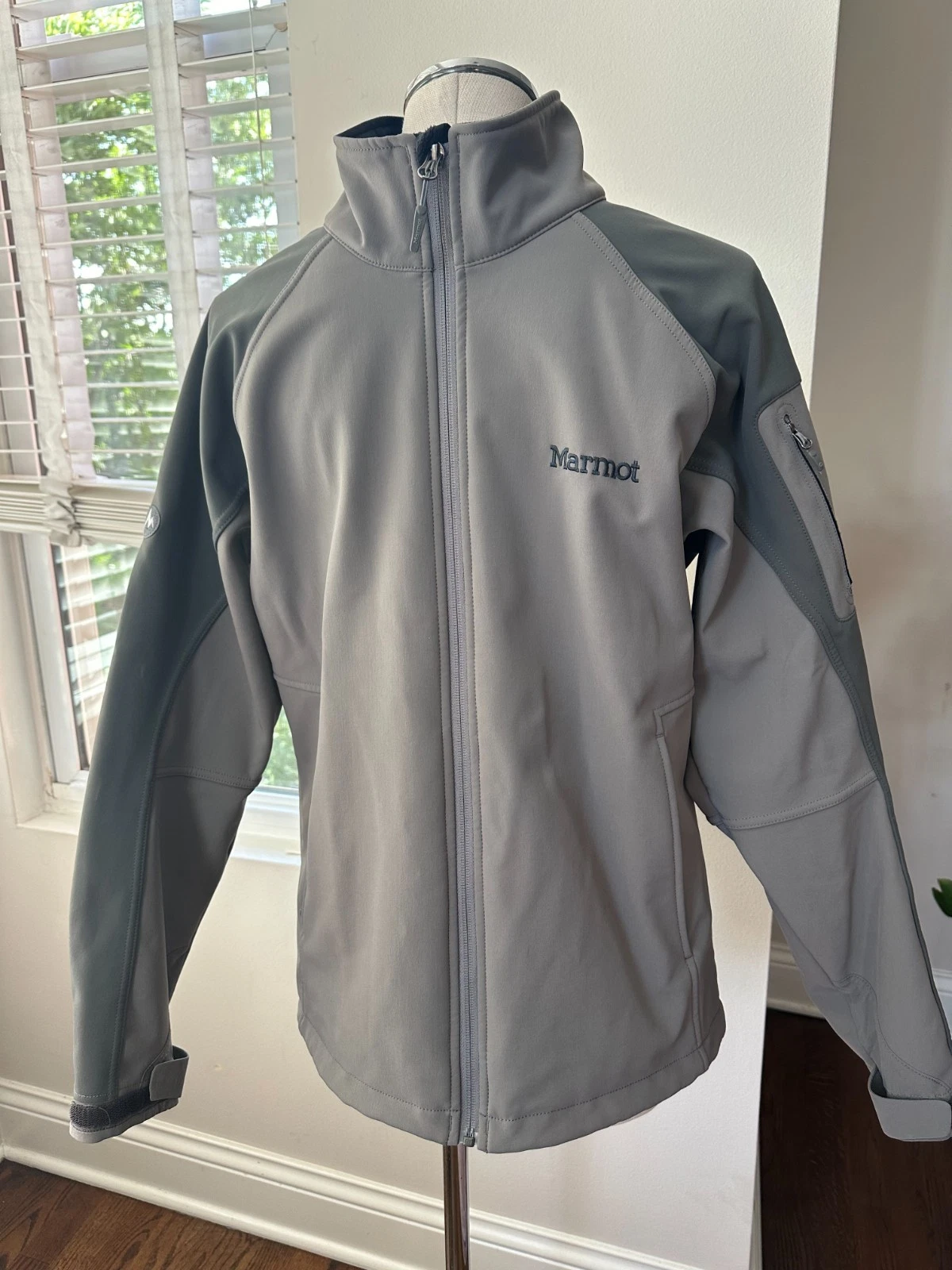 Marmot Jacket Men's Size Medium Gray Full Zip Softshell Zip Pockets CC 426