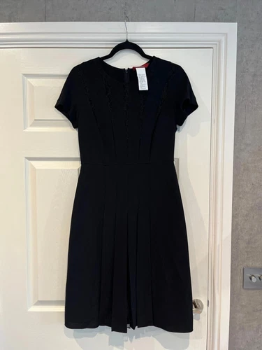 Max Mara black pleated dress. Size S