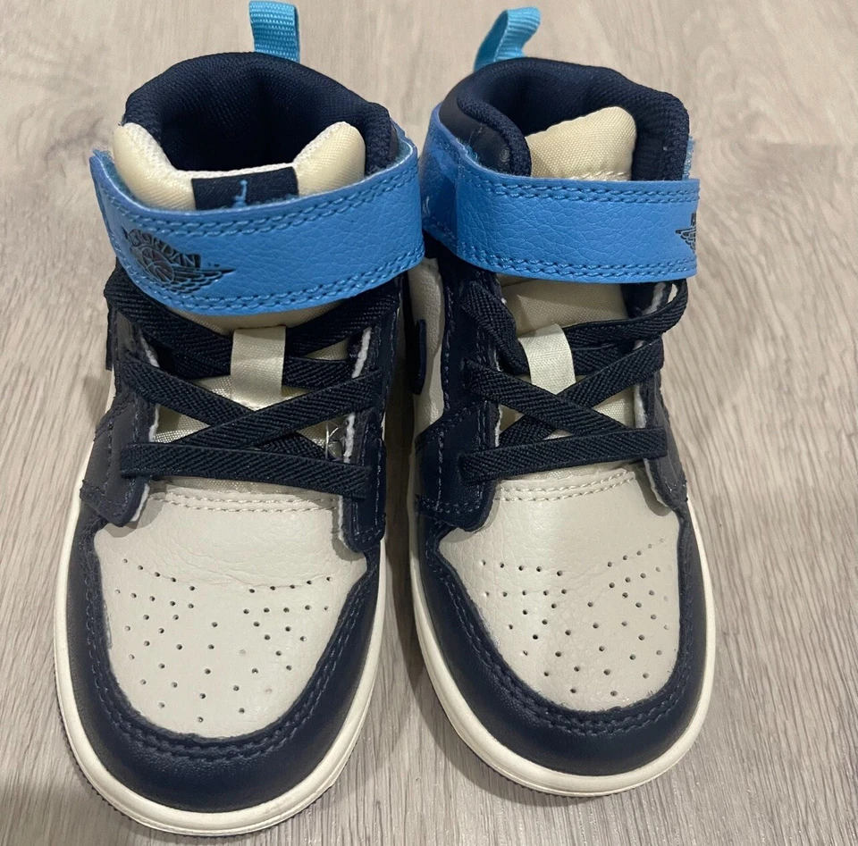 Authentic Nike AIR JORDAN 1 MID GS kid size 8c new never used - Image 4 of 4