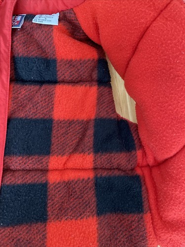 Bugle Boy childrens vest red w Buffalo Plaid inside sz Small 4-5? Puffy - Picture 6 of 6