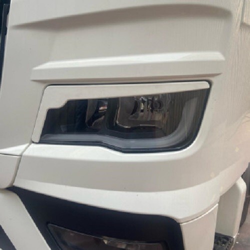 SET OF HEADLIGHT EYEBROWS ABS PLASTIC DECORATION FOR  MAN TGX 2021+