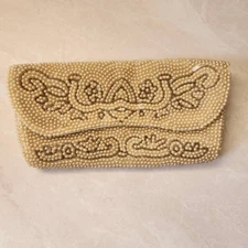 La Regal vintage pearl cream beaded clutch envelope wallet