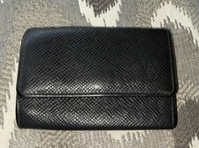 Authentic Louis Vuitton Brown Monogram Canvas 6 Key Holder
