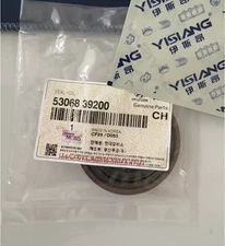 Axle Shaft Seal for Kia Hyundai Sportage Base Sport 4-Door 2.4L 53068-39200