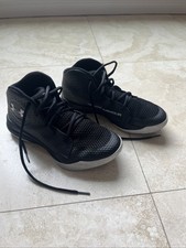 Under Armour UA GS Jet 2019 - Basketball Shoes - Size 5Y - WITH BOX