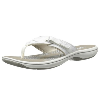 Clarks Women's Breeze Sea FlipFlop, White Synthetic, 7