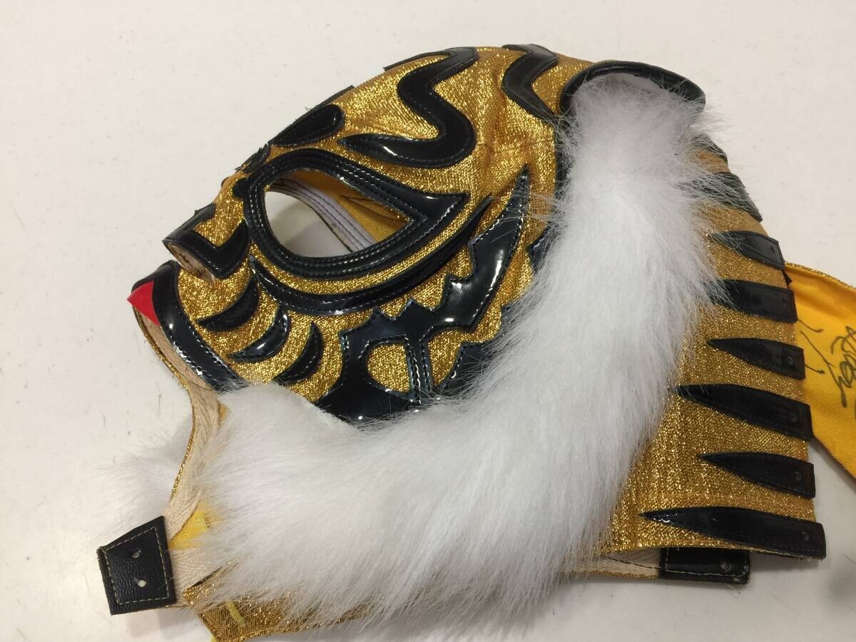 The first Tiger Mask, Satoru Sayama, autographed mask
