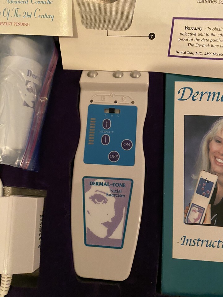 Dermal Tone Facial Exercise Treatment Kit w/ Sample Lotion & VHS *NEW