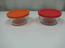 2  Pyrex Glass Storage Bowls 2 Cups Each with Lids 7200