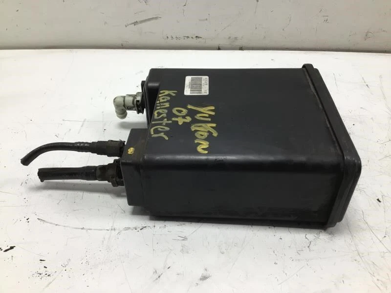 GMC YUKON 2007 XL 1500 BOTE EVAPORATIVO DE VAPOR DE COMBUSTIBLE DE FÁBRICA Foto 3 de 4