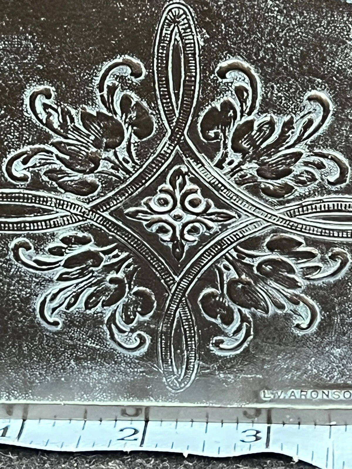 Picture 1 of 8