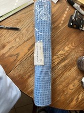 21" x 24  DECO MESH ROLL NEW MEDIUM BLUE WITH METALLIC THREADS