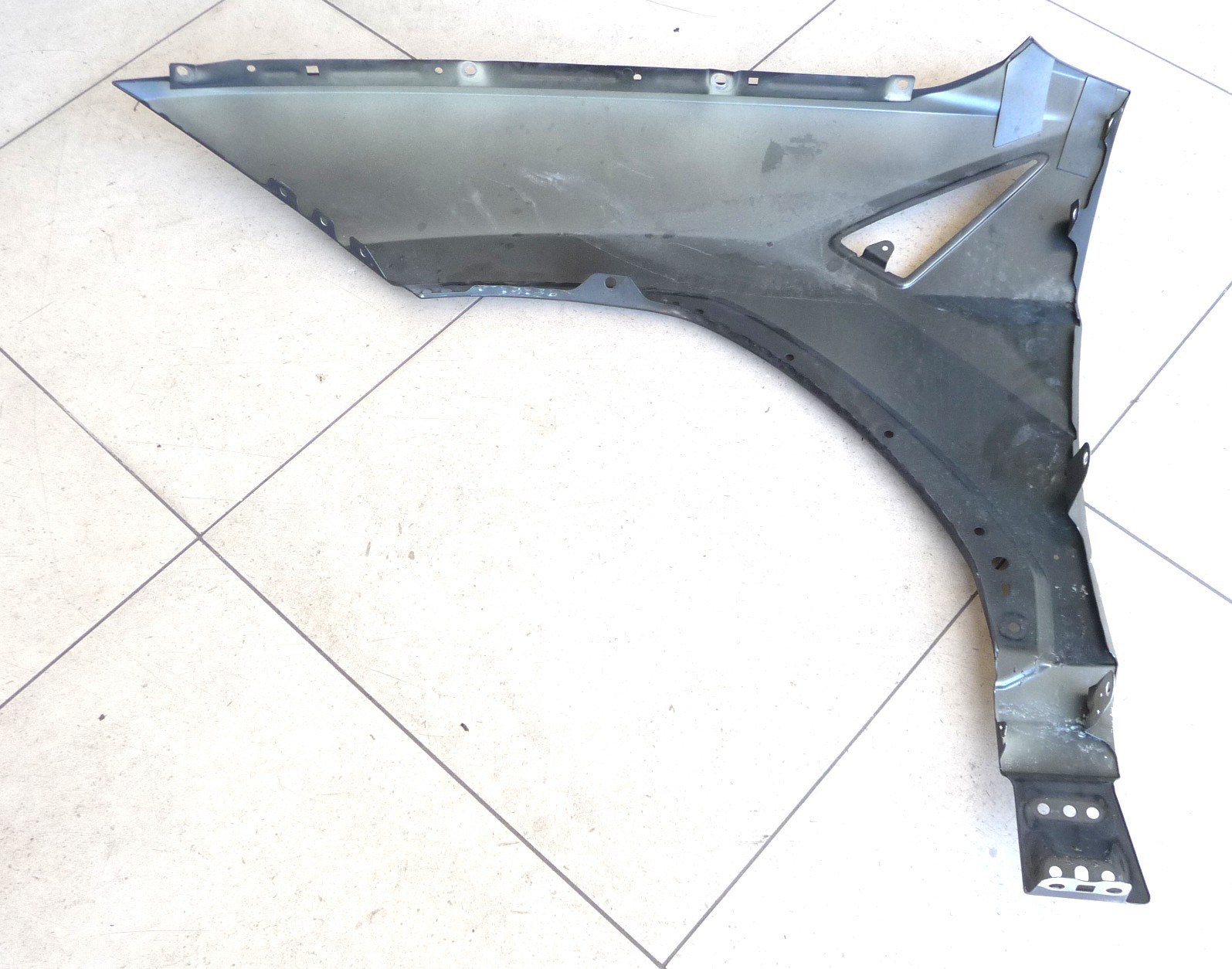 2018-2023 Lamborghini Urus Front Right Passenger Fender Wing Panel 4ML821106A OE
