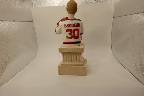 Martin Brodeur - New Jersey Mini-Bust 2002-03 UD Classic Portraits -ORIGINAL BOX - Picture 13 of 24