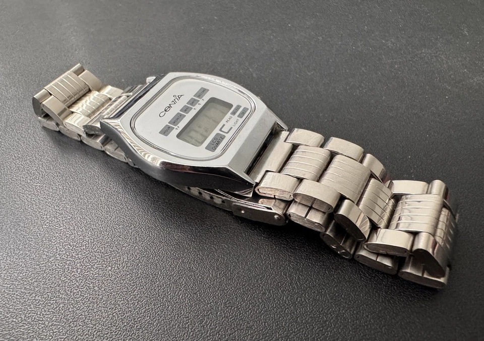 Vintage CENTIA LED Watch - Photo 3/4