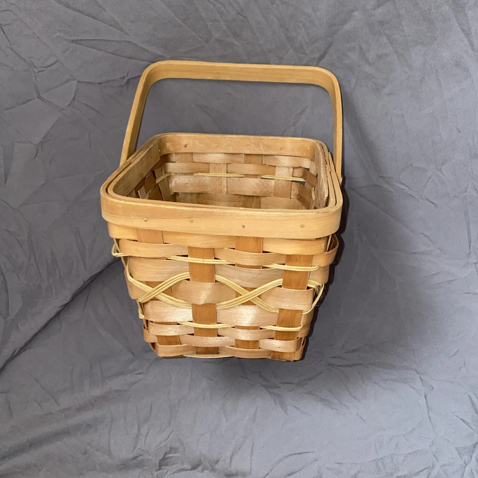 Wicker Basket With Handle - Image 3 of 4